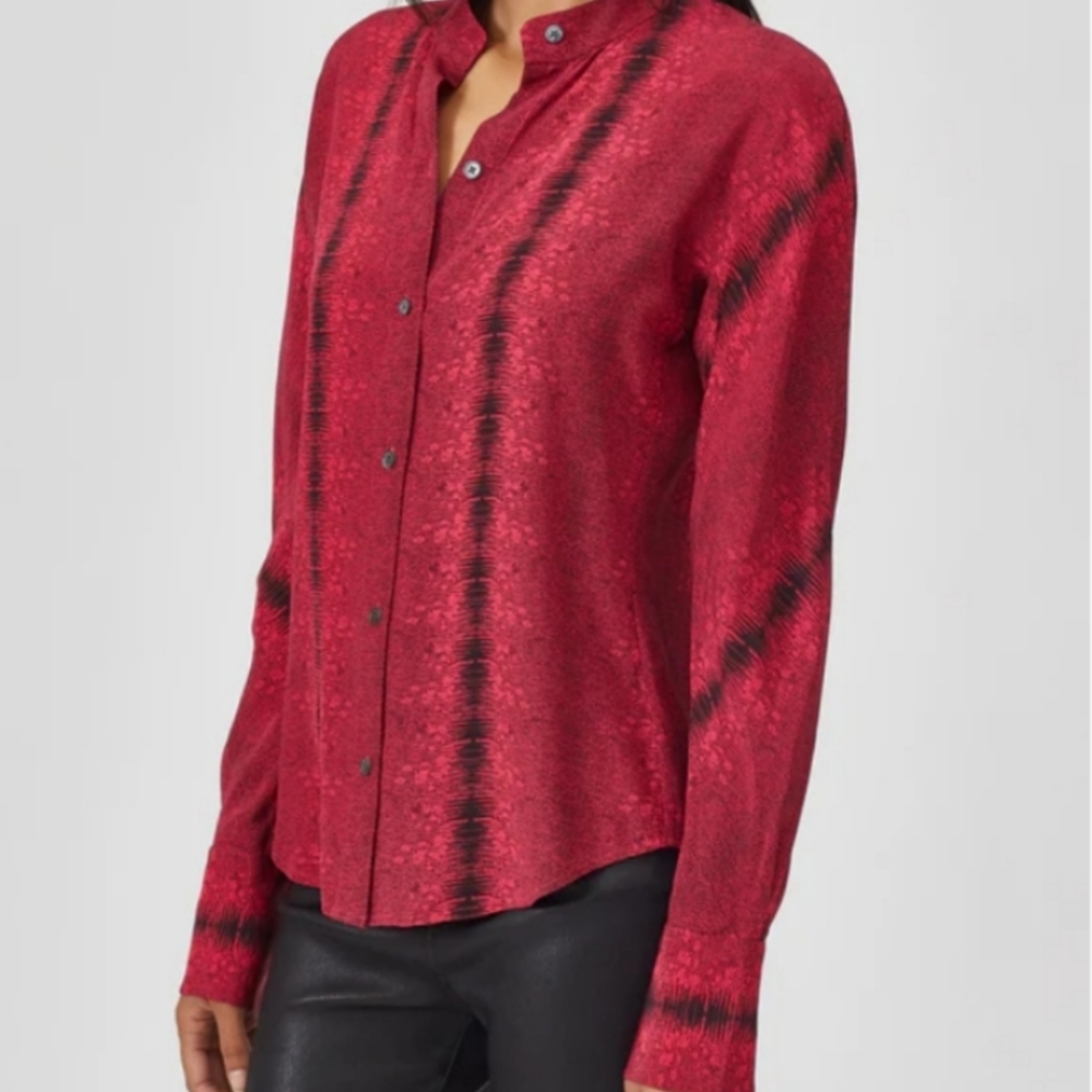Equipment 100% silk button down snake skin print size large